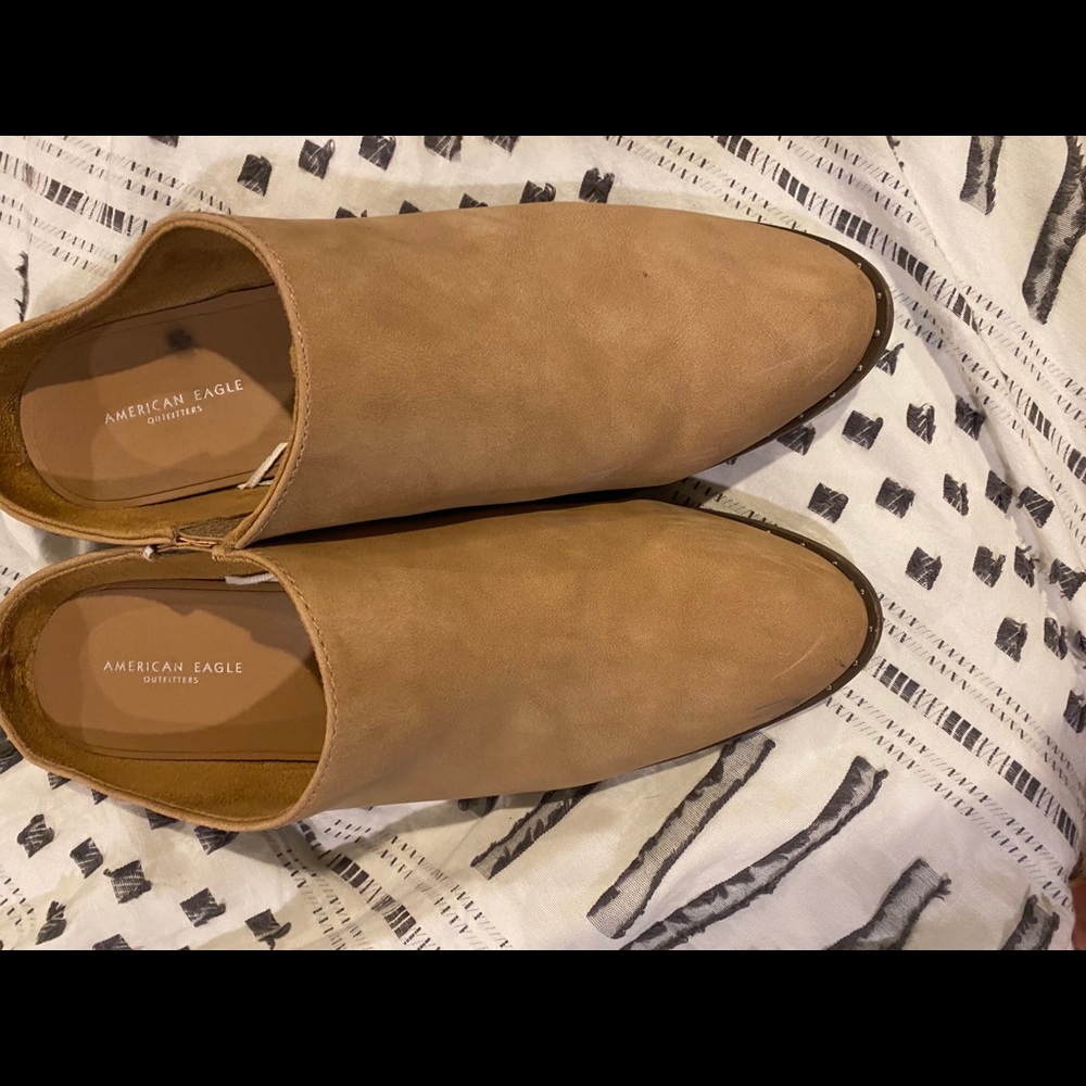 American Eagle Camel Mules Sz 10